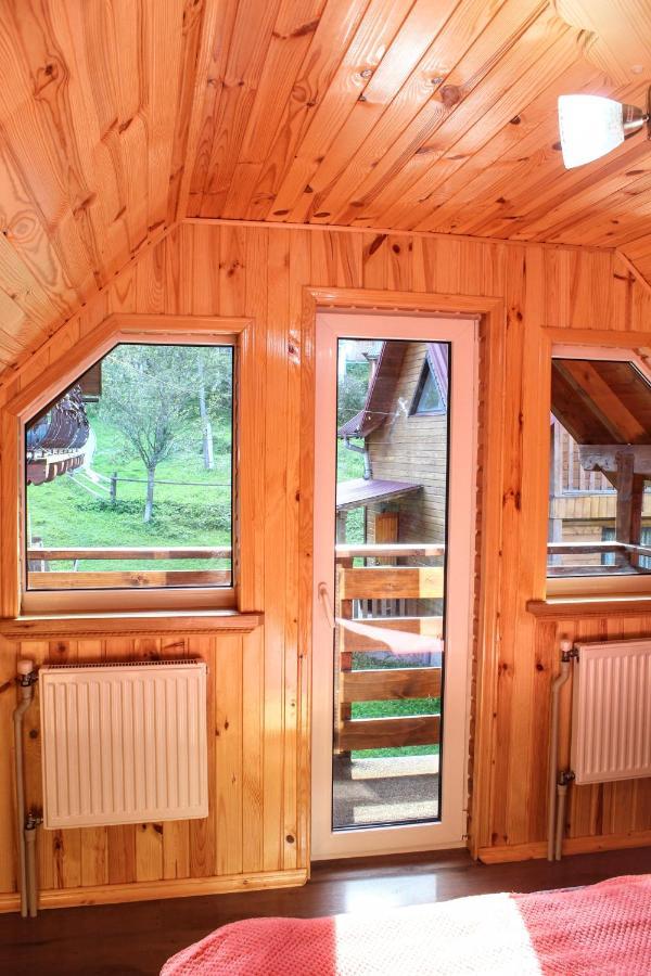 Cottage "Karpatske Shale" Yaremche Dış mekan fotoğraf