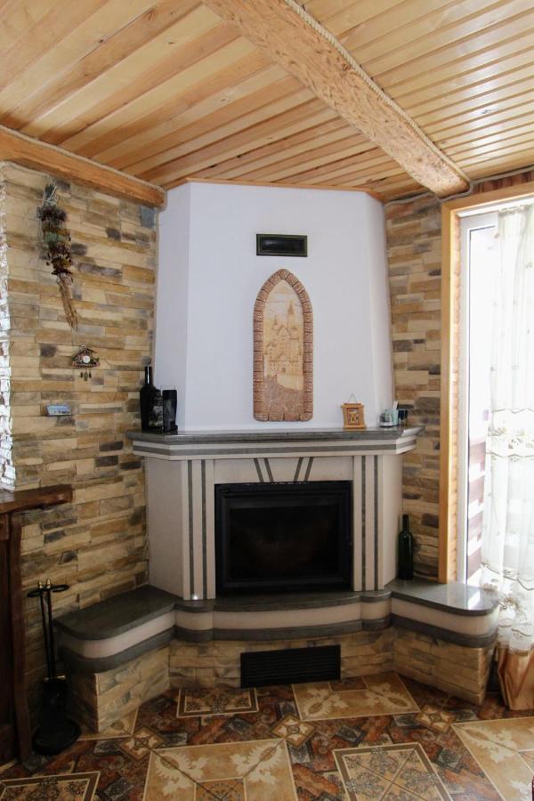 Cottage "Karpatske Shale" Yaremche Dış mekan fotoğraf